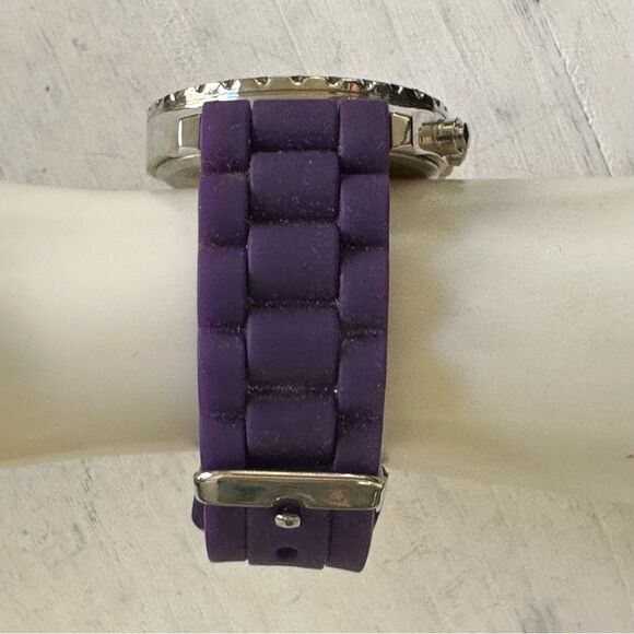 Bréda zebra rhinestone watch with purple band - Picture 3 of 8
